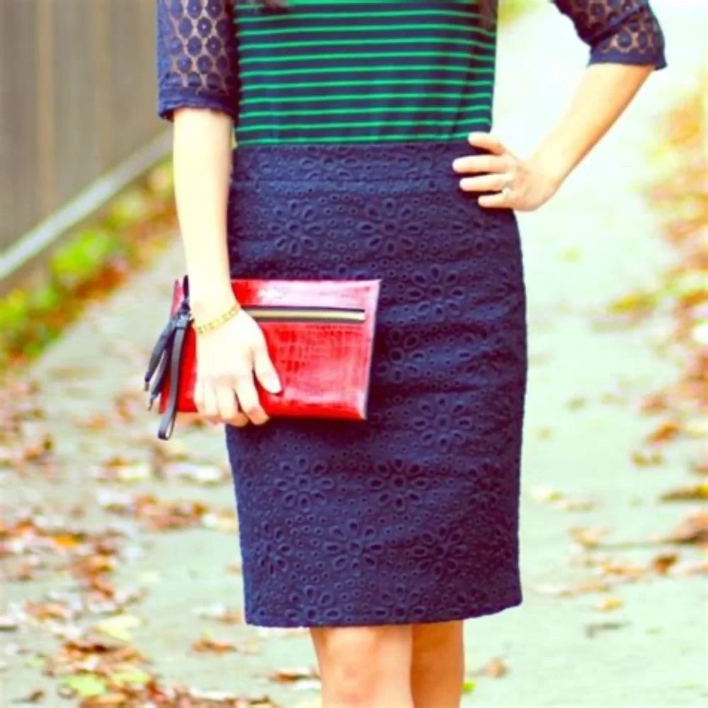 J. Crew No. 2 pencil skirt in pinwheel eyelet, Navy women’s size 4